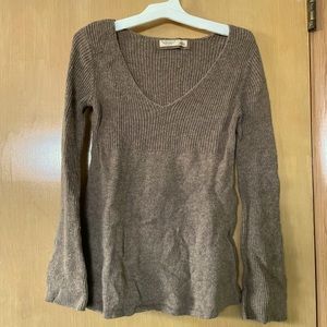 Knit v-neck sweater